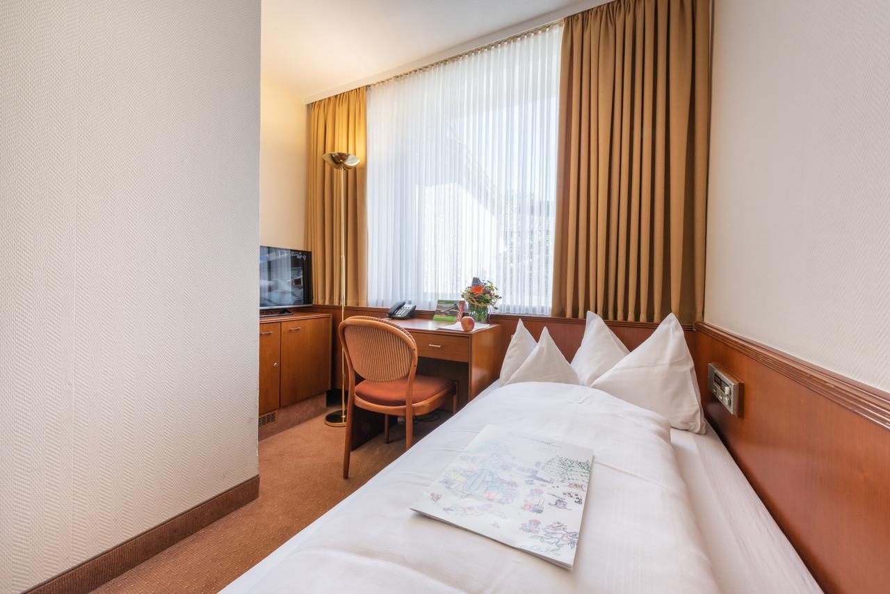 Parkhotel Stadtallendorf Dış mekan fotoğraf