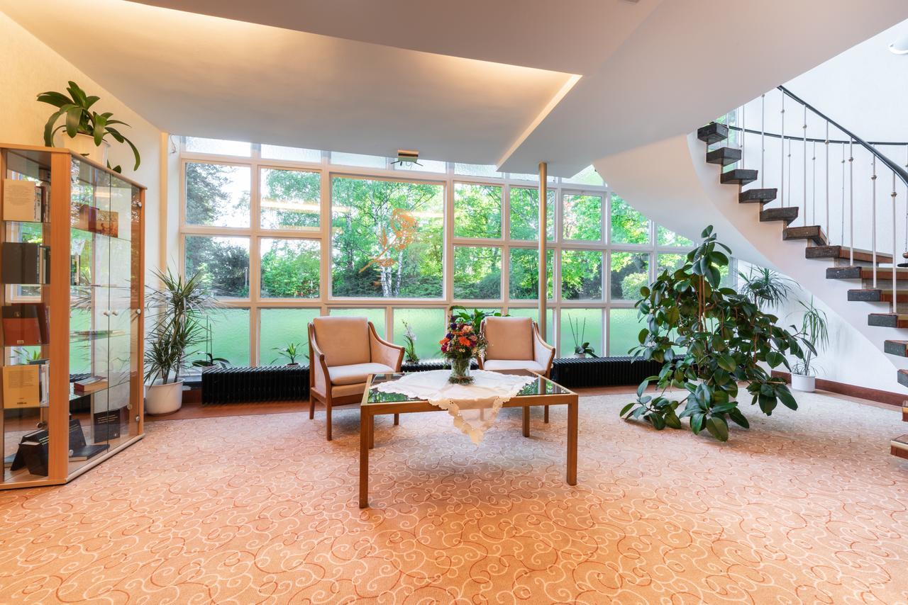 Parkhotel Stadtallendorf Dış mekan fotoğraf